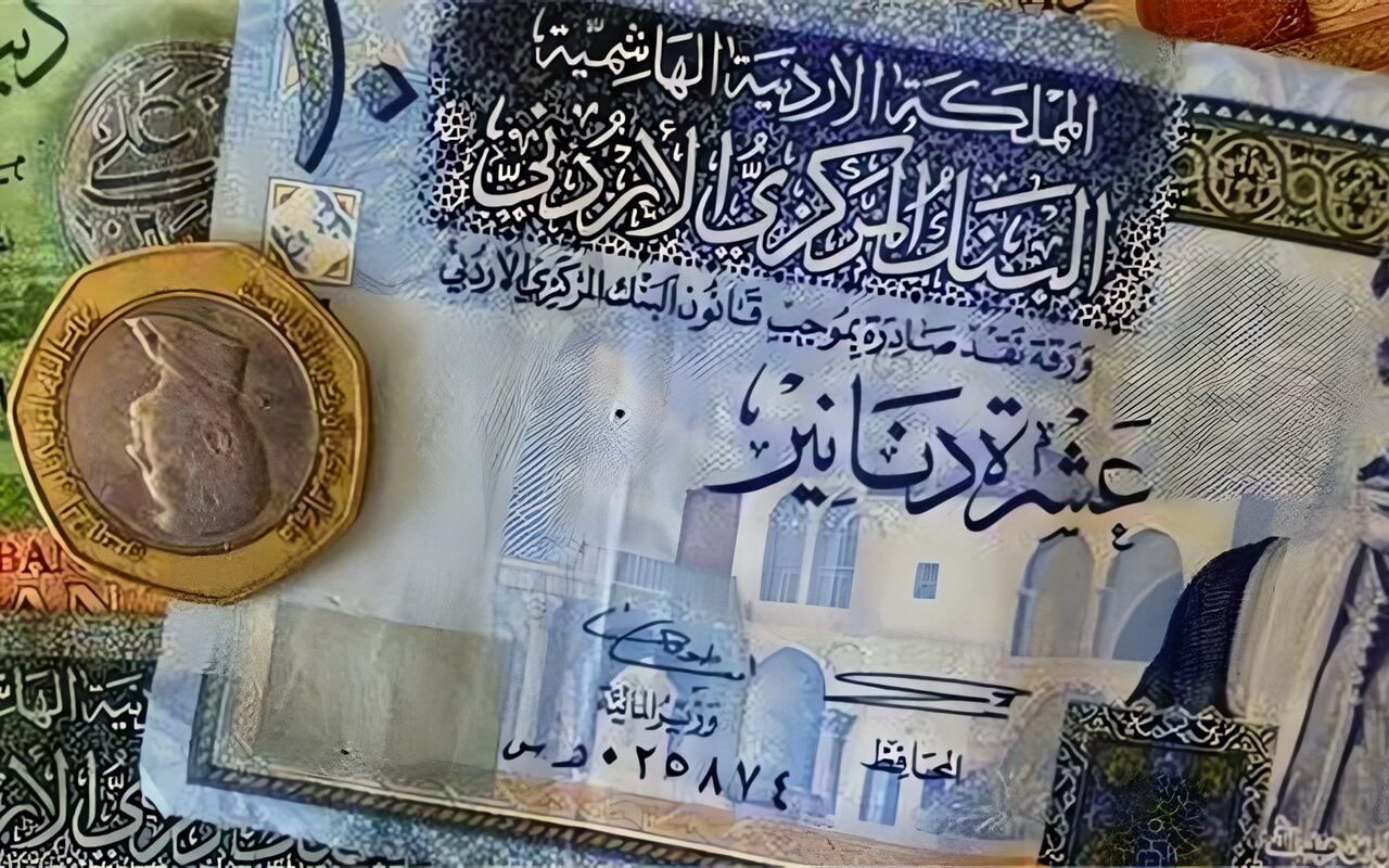ارتفاع سعر الدينار الأردني مقابل الجنيه في البنوك المصرية مساء اليوم