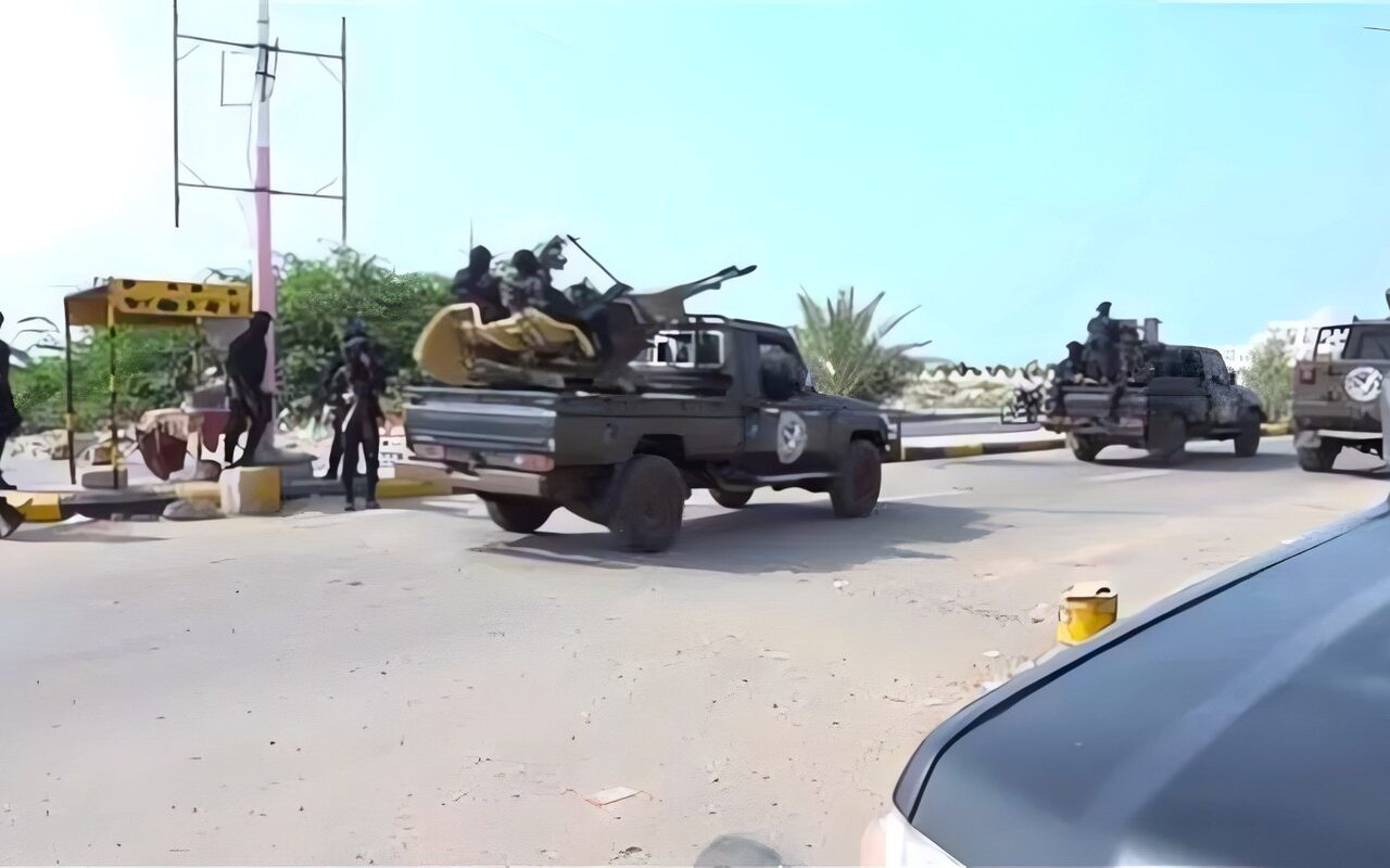 الجيش اليمني: تنفيذ 835 عملية خلال 24 ساعة وتحييد 285 حوثيا ضمن “فجر اليمن”