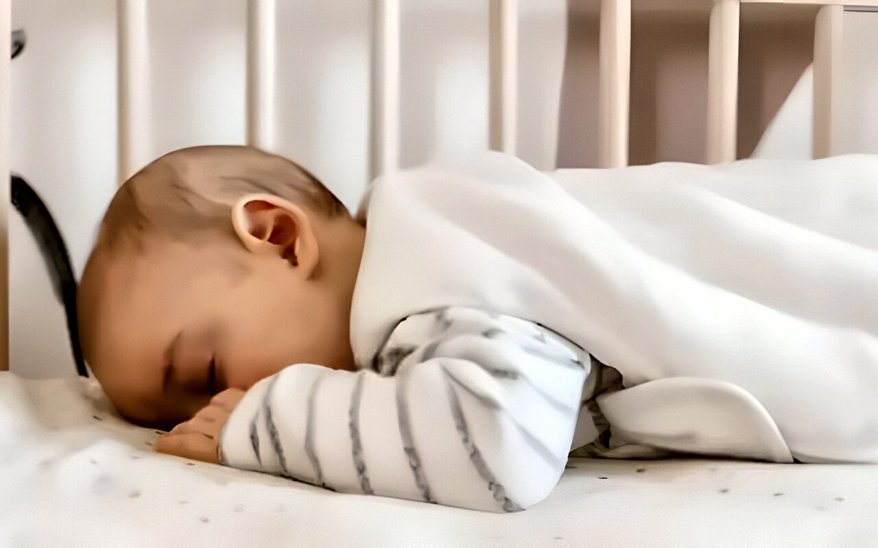 3 من كل 4 حالات وفاة مفاجئة للرضع مرتبطة بنوم غير آمن.. هل طفلك في خطر؟
