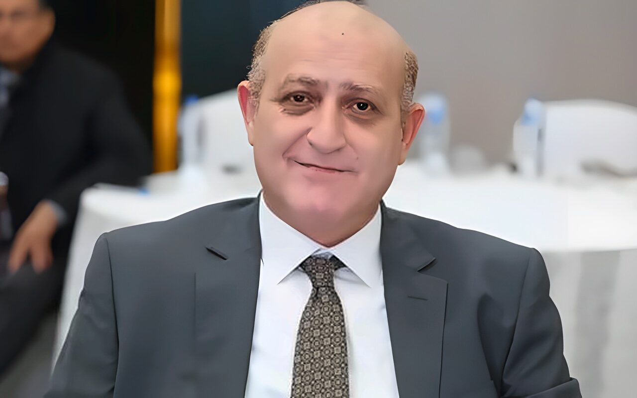 استشاري أطفال: التطعيمات والرضاعة الطبيعية والتغذية أهم أسلحة حماية الأطفال من العدوى