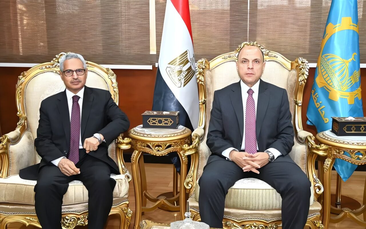 محافظو الدقهلية والغربية وبني سويف يوقعون بروتوكول تعاون لدعم مدن التعلم وتبادل الخبرات