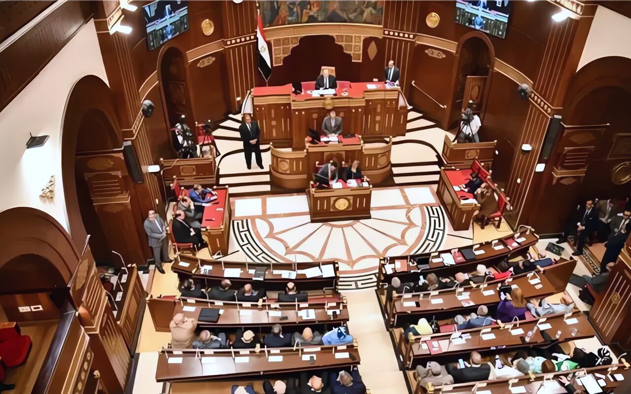 مطالبات برلمانية بتنظيم معارض دائمة للسلع بجميع مراكز الجمهورية