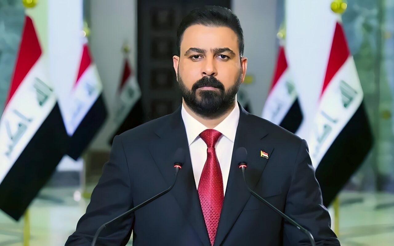 الزيدي: الاقتصاد العراقي محاصر بسبب انقطاع تصدير النفط وإغلاق مضيق هرمز