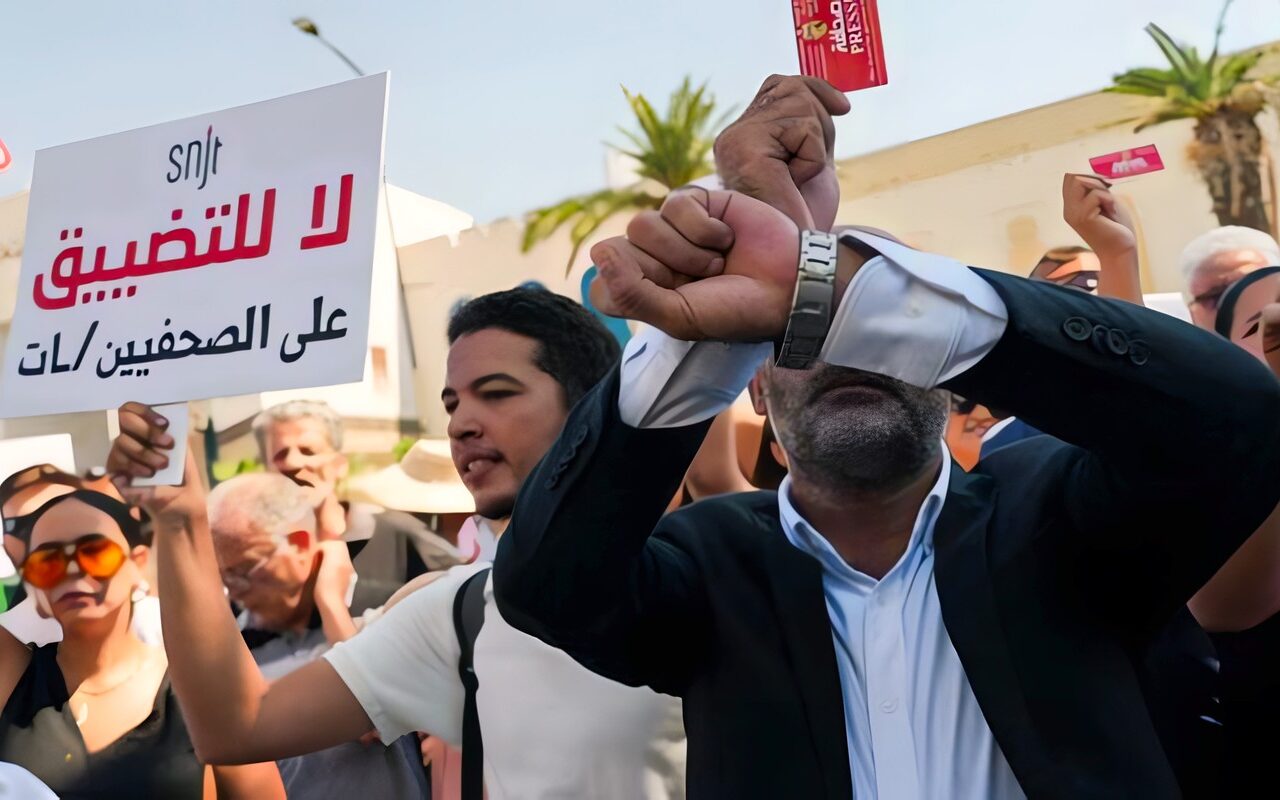 القضاء التونسي يقضي بسجن الصحافي المعارض زياد الهاني أربع سنوات