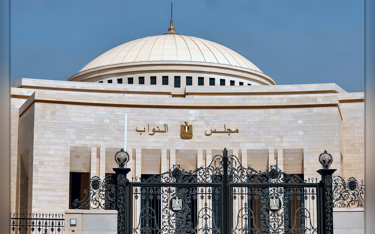 البرلمان المصري يصوت اليوم على تفويض السيسي بإرسال قوات إلى السعودية