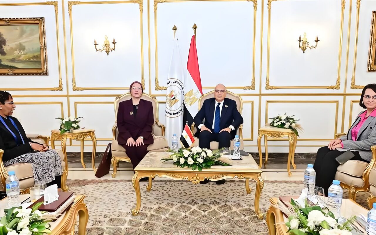 وزير الري يبحث تمويل 69 مشروعًا مائيًا استعدادًا لمؤتمر مكافحة التصحر 2028