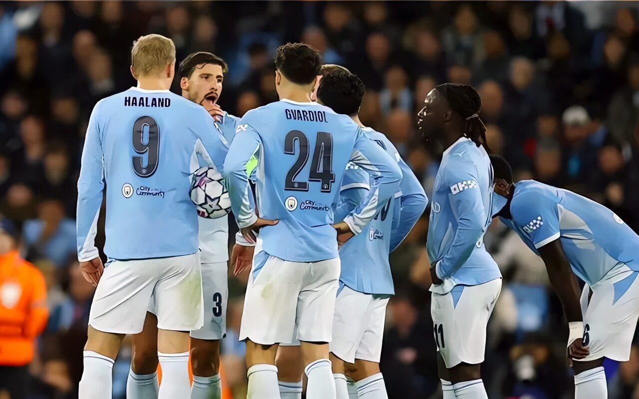 كأس كاراباو، مانشستر سيتي وبرايتون يتعادلان 1/1 في الشوط الأول