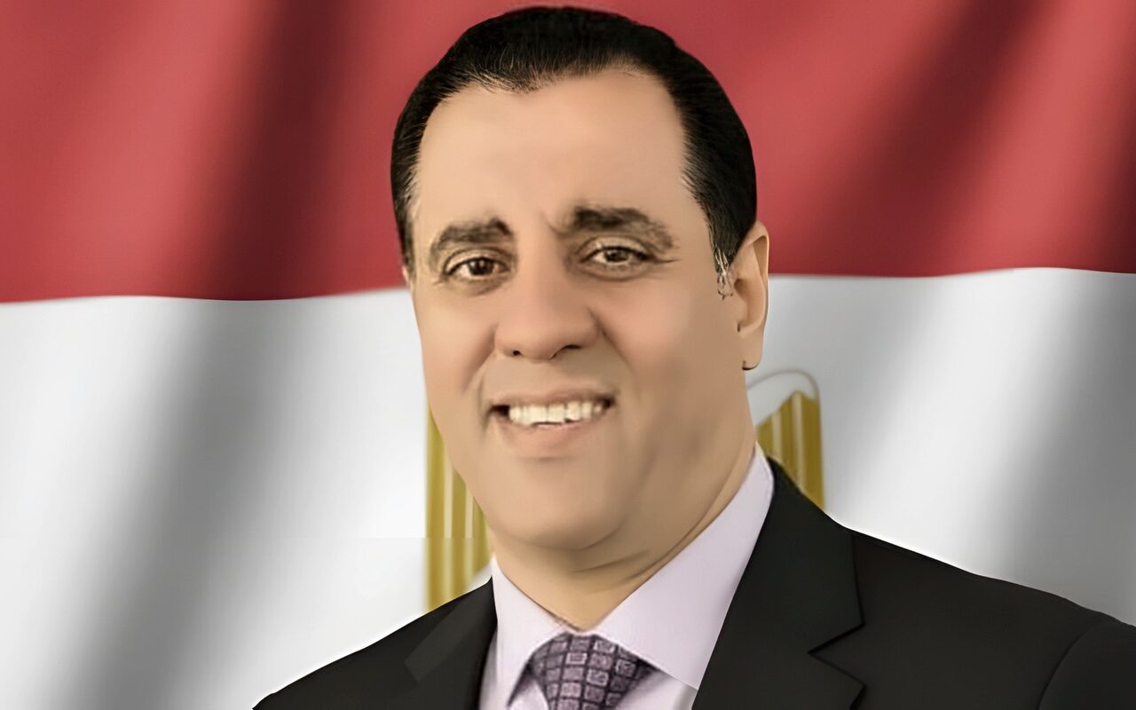 د. عصام محمد عبد القادر يكتب: سيف يردع وتنمية تصون.. أكتوبر المجيد بين رسوخ العقيدة وحكمة البناء
