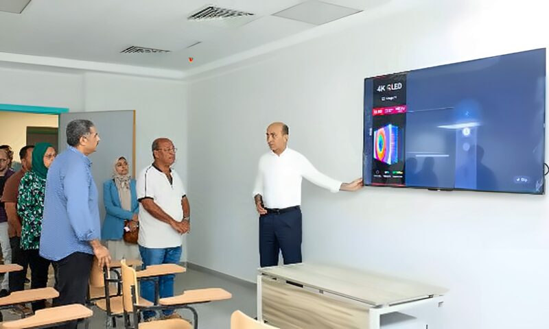 رئيس جامعة دمنهور يتفقد مبنى كلية الطب لمراجعة جاهزية التشطيبات النهائية والأنظمة الذكية