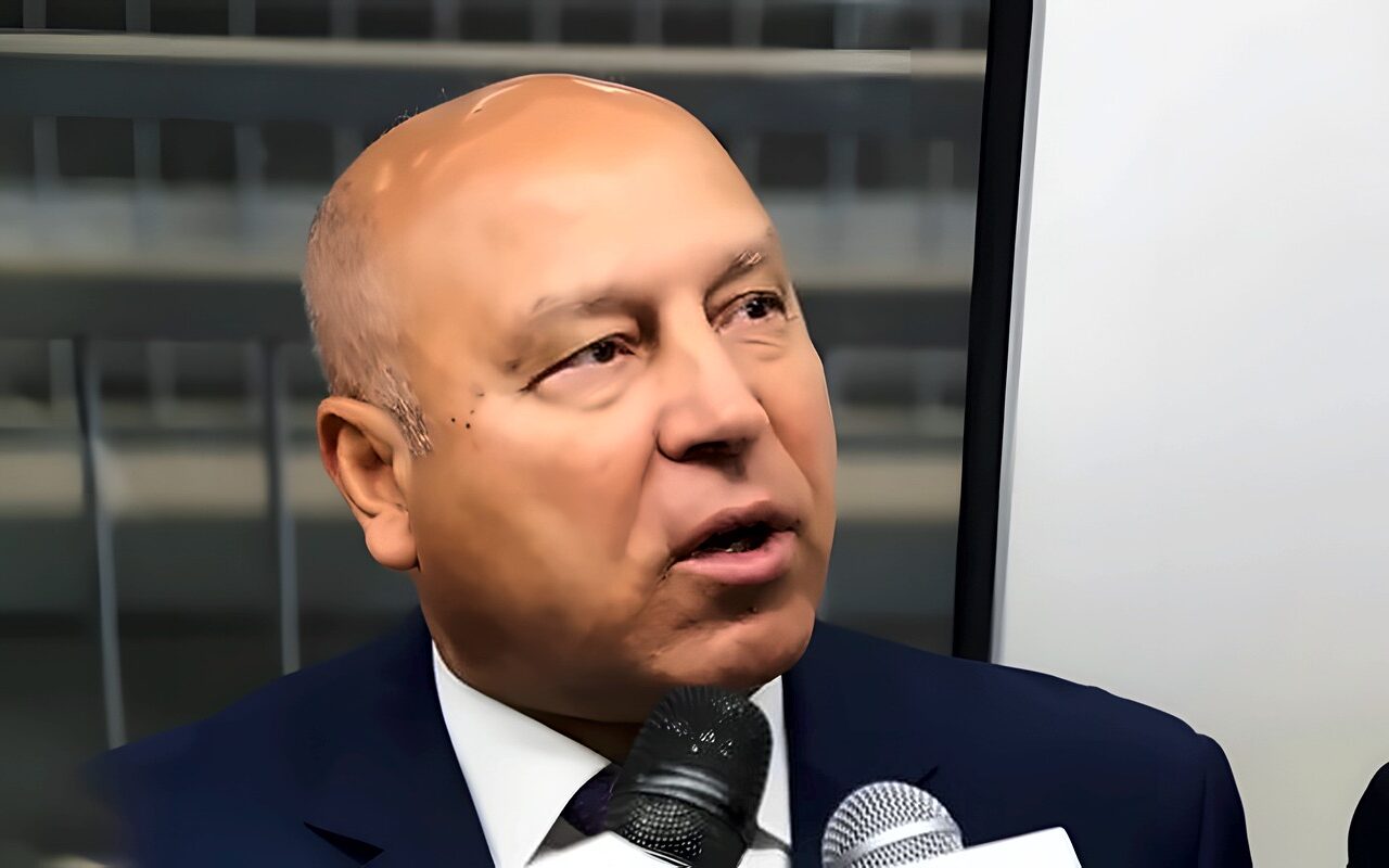 وزير النقل يهنئ الرئيس عبد الفتاح السيسي بمناسبة ذكرى حرب أكتوبر المجيدة