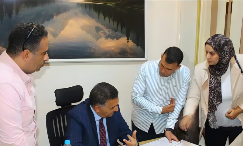 محافظ القليوبية يبحث شكاوى المواطنين في اللقاء الجماهيري الـ94