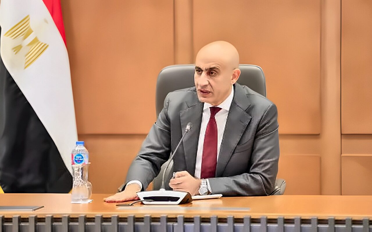 70 % أسئلة مقالية في امتحان “تكنولوجيا المعلومات”بالمرحلتين الابتدائية والإعدادية هذا العام