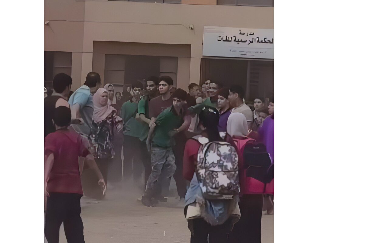 خناقة واعتداء على المعلمين بمدرسة في الجيزة.. وفصل طلاب الثانوي المتشاجرين 15 يوما