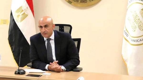 إلزام أي مديرية صرفت حافز التدريس للإخصائيين بإسترداده..و إحالة المسئولين للتحقيق