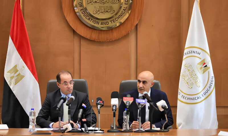 “هنشكل لجنة”..أول رد رسمي على شكاوى تأخر صرف بعض المخصصات المالية للمعلمين