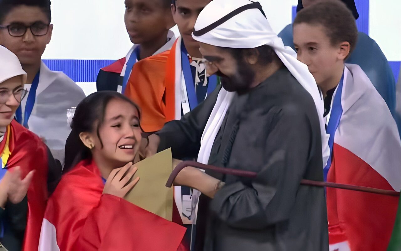 مبروك لمصر .. طالبة بكفر الشيخ تحصل على لقب بطل تحدي القراءة العربي