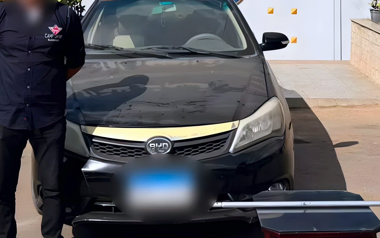 ضبط قائد سيارة بالقليوبية سار عكس الاتجاه وهدد مواطنًا بعصا حديدية