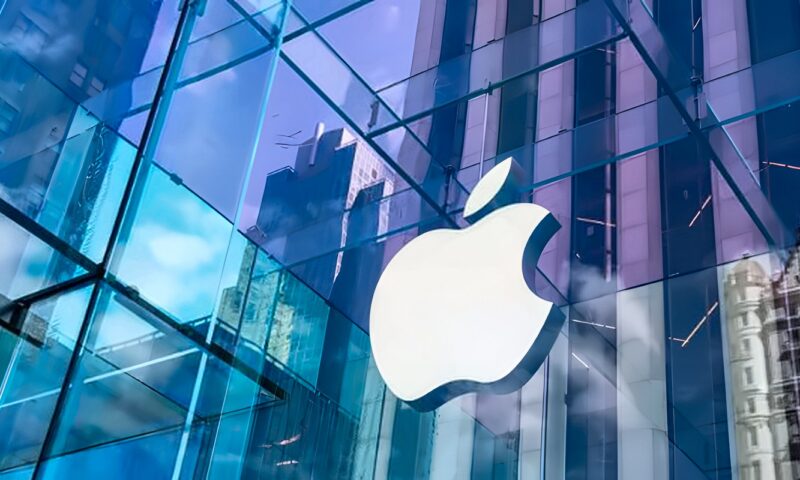 أزمة آيفون 18 برو ماكس.. أبل تقرر استبدال الهواتف المتضررة من عطل الشبكات