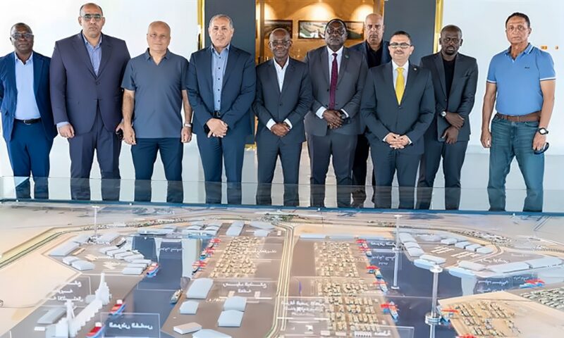اقتصادية قناة السويس تستقبل وزير النقل التنزاني بميناء السخنة لبحث التعاون المشترك