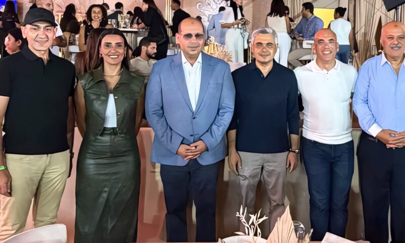 إدريس يهنئ شاكر والدهان.. الفروسية تكتب فصلا مبهرا من عظمة الجمهورية الجديدة