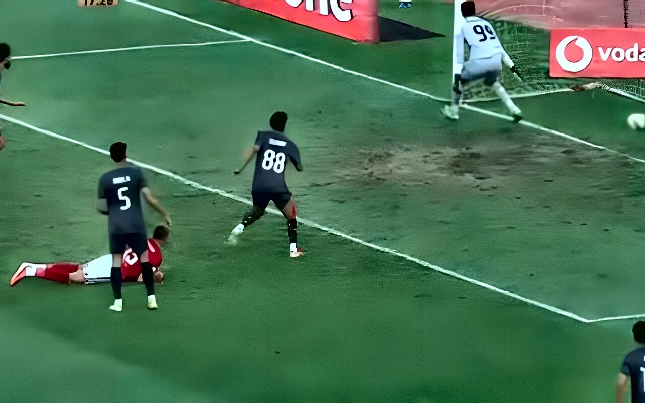 30 دقيقة.. الأهلي يواصل التقدم على مودرن سبورت بهدف الساعي في الدوري