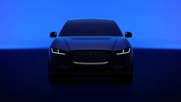 بقوة 400 حصان.. ماذا تقدم جاجوار I-Pace الكهربائية