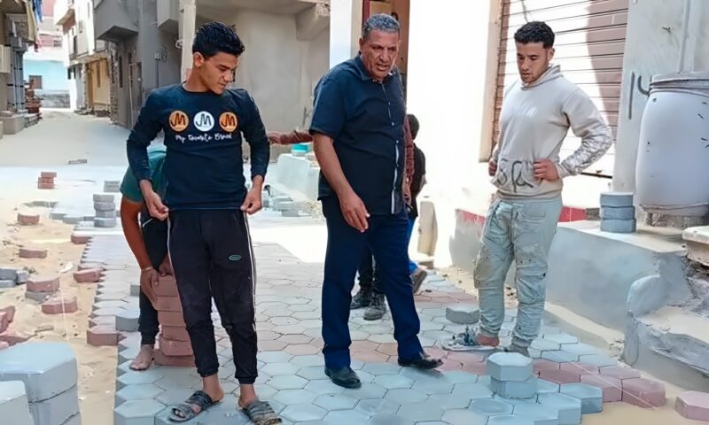 بتكلفة 3 ملايين جنيه، استكمال رصف شوارع مشتول السوق بالإنترلوك