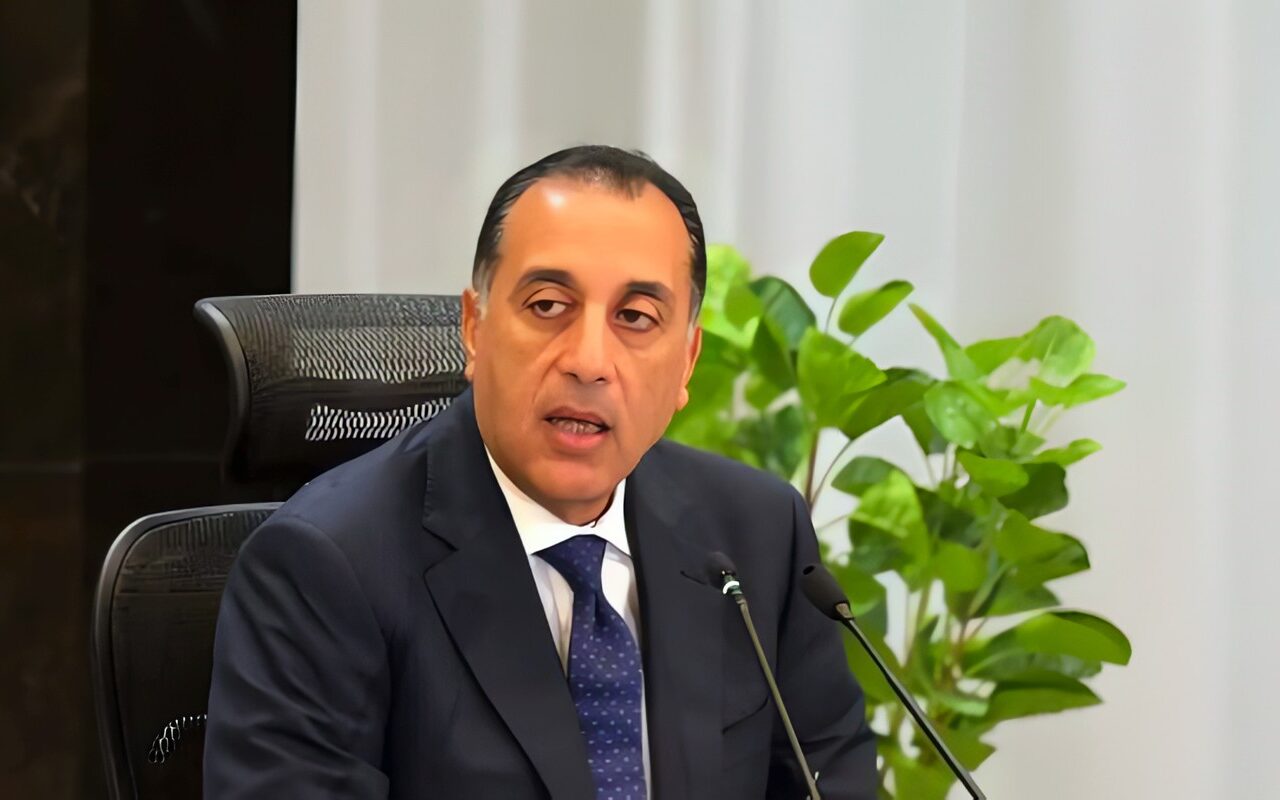 مدبولي: تدبير احتياجات الطاقة يتطلب توفير الدولار والجنيه.. والدولة تتحرك لتأمين الإمدادات