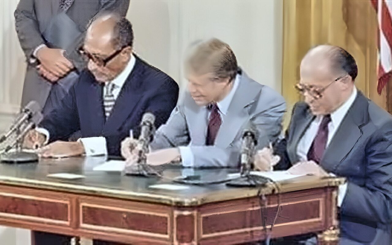 من حرب أكتوبر إلى اتفاق السلام.. كيف استردت مصر سيناء كاملة من إسرائيل ؟