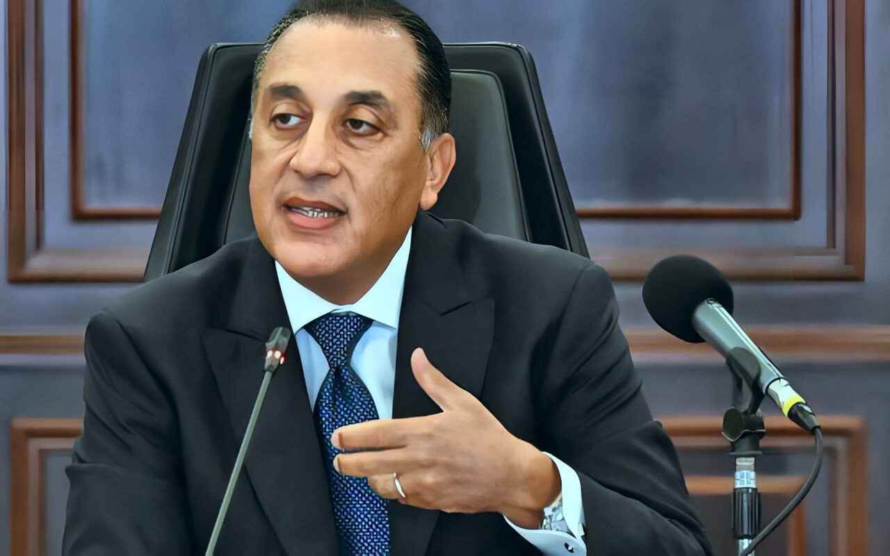 بالإنفوجراف.. أبرز أنشطة رئيس الوزراء في أسبوع