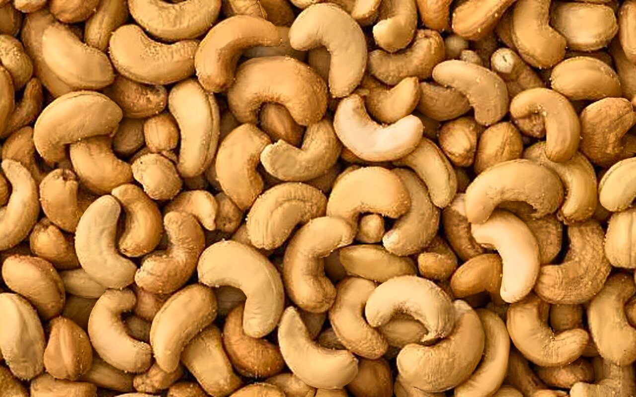 ماذا يحدث لجسمك عند تناول الكاجو؟