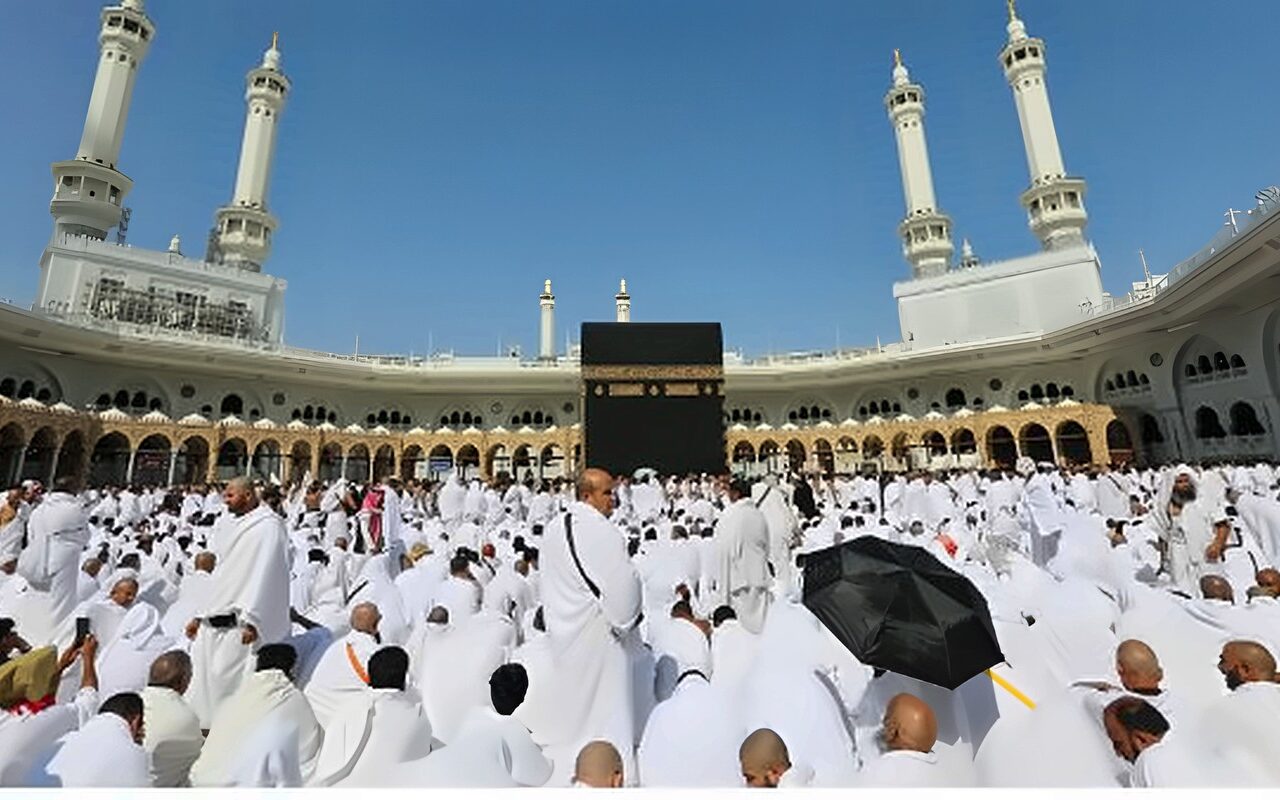 بث مباشر.. شعائر صلاة الجمعة من الحرمين الشريفين