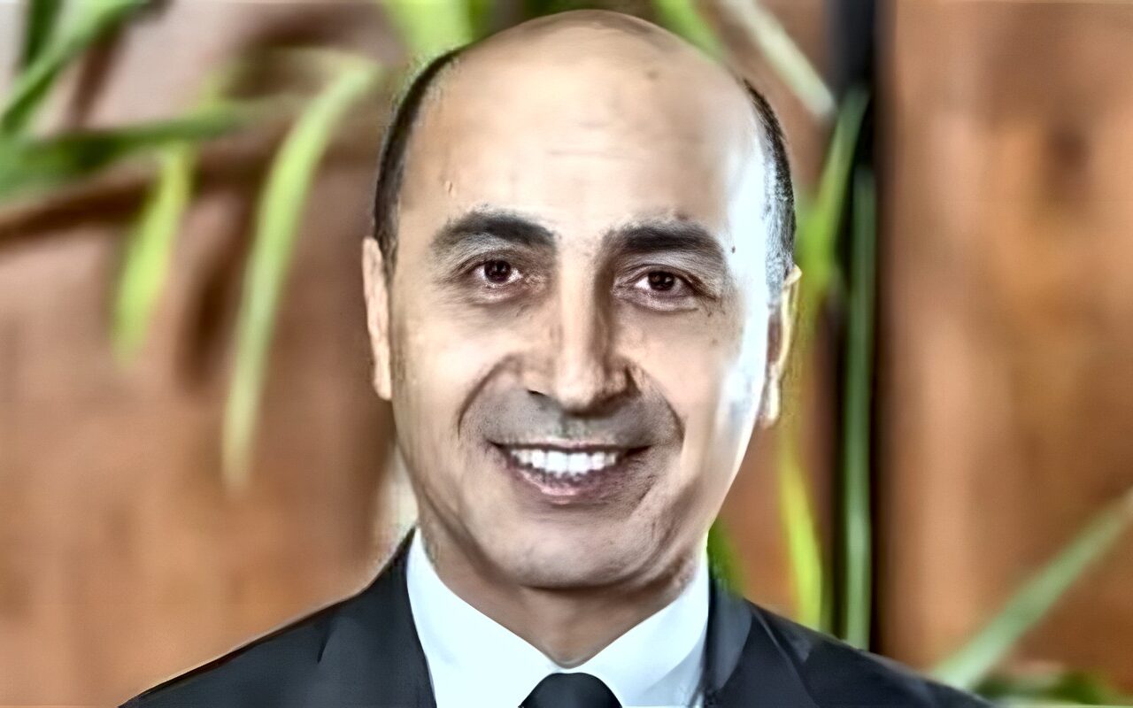 طلاب تربية دمنهور يستغيثون بوزير التعليم العالي ورئيس الوزراء.. تظلمات وشكاوى بسبب تضارب التعليمات وغموض ضوابط الانتقال بنظام الساعات المعتمدة وتأخر النتائج.. ومطالب بإعلان اللائحة الدراسية (مستندات)