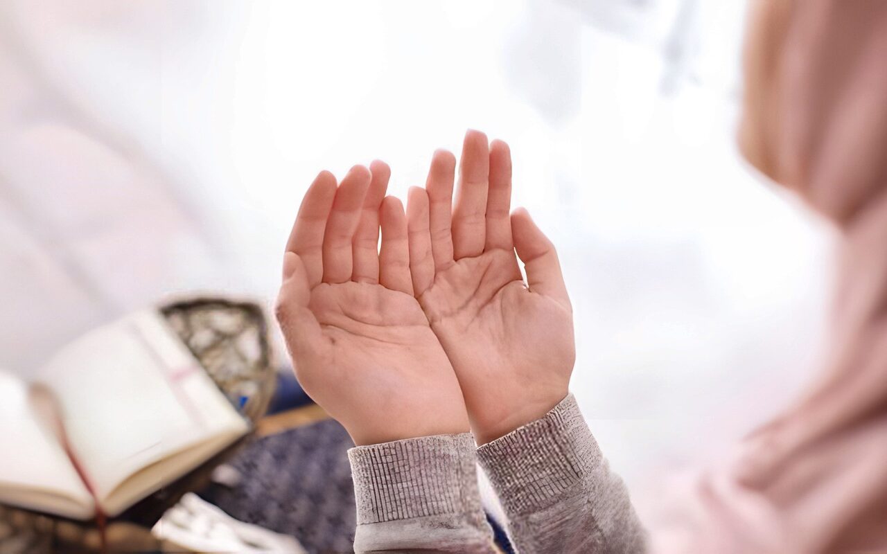 هل يجوز الدعاء بشخص معين أن يكون من نصيبي؟.. أمين الفتوى يجيب