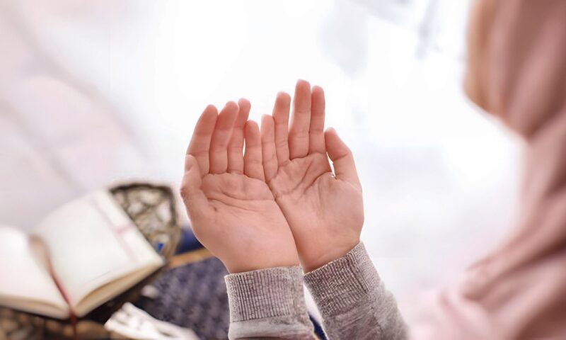 هل يجوز الدعاء بشخص معين أن يكون من نصيبي؟.. أمين الفتوى يجيب