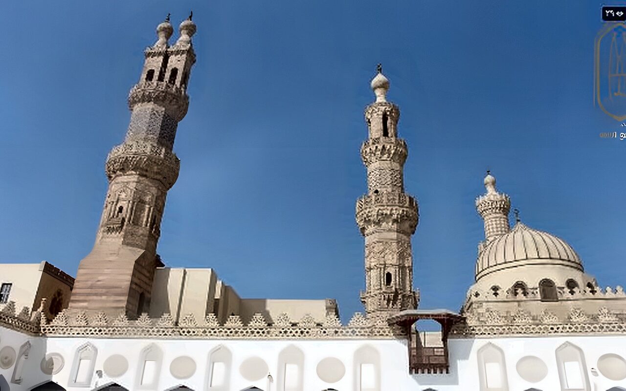 الأذان الأول والثاني لصلاة الجمعة.. هل كلاهما سنة؟ دار الإفتاء تحسم الجدل