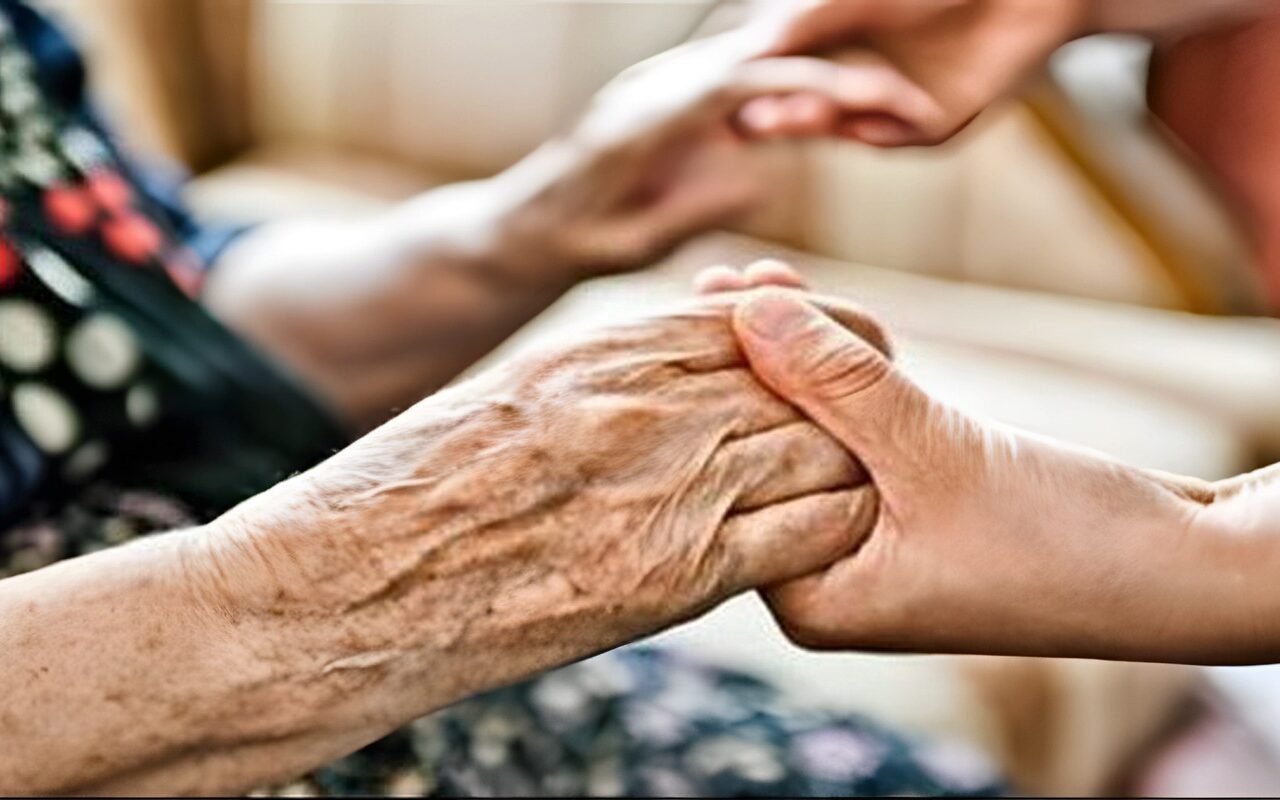 التضامن: قانون رعاية المسنين يستهدف توفير مظلة حماية اجتماعية للفئات الأولى بالرعاية