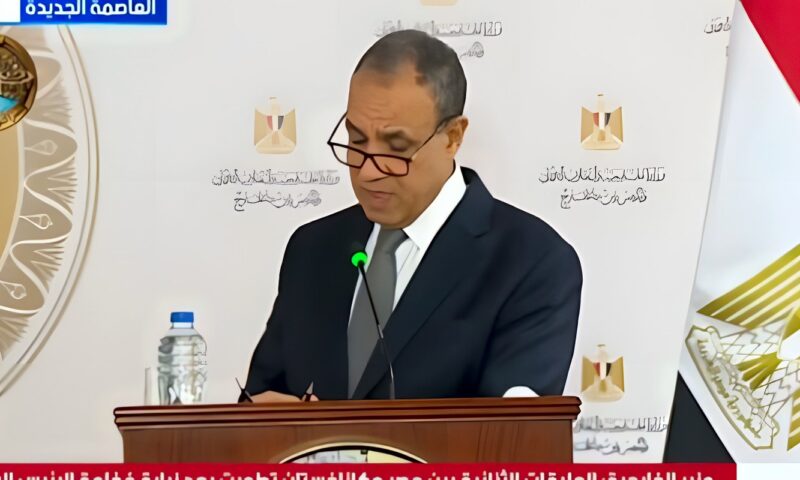 وزير الخارجية: وقعنا اليوم اتفاقية لاستثناء جوازات السفر الدبلوماسية المهمة من شرط الحصول على تأشيرة الدخول