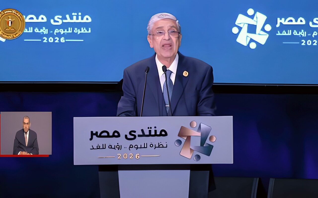 وزير الكهرباء السابق يستعرض إنجازات قطاع الطاقة خلال مرحلة دقيقة وفترة قياسية
