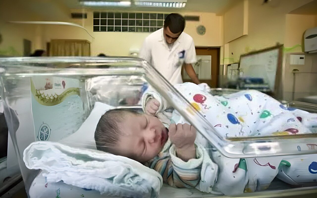 قانون الأحوال المدنية يحسم موعد تسجيل المواليد الجدد