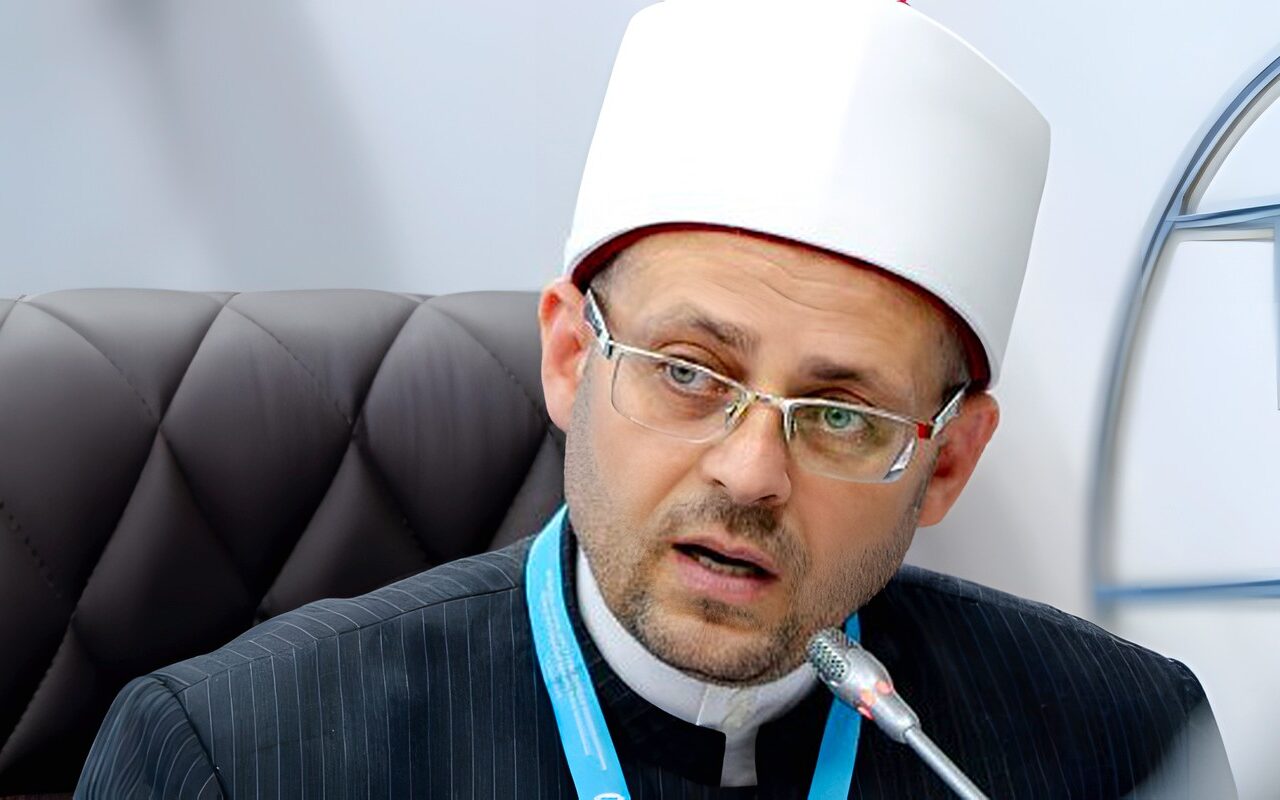 أسامة فخري الجندي يحذر من اختلاق النصوص والفتاوى بالذكاء الاصطناعي دون تثبت.. صور
