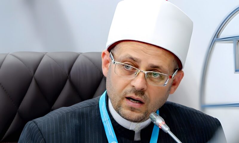 أسامة فخري الجندي يحذر من اختلاق النصوص والفتاوى بالذكاء الاصطناعي دون تثبت.. صور