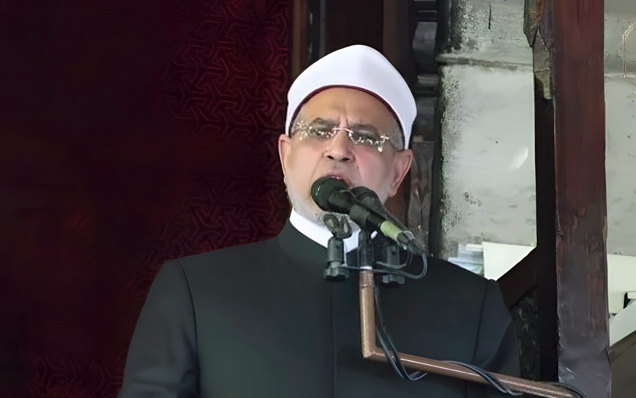 خطيب الجامع الأزهر: جنودنا البواسل جسدوا الإيمان والأخذ بالأسباب في تحقيق النصر