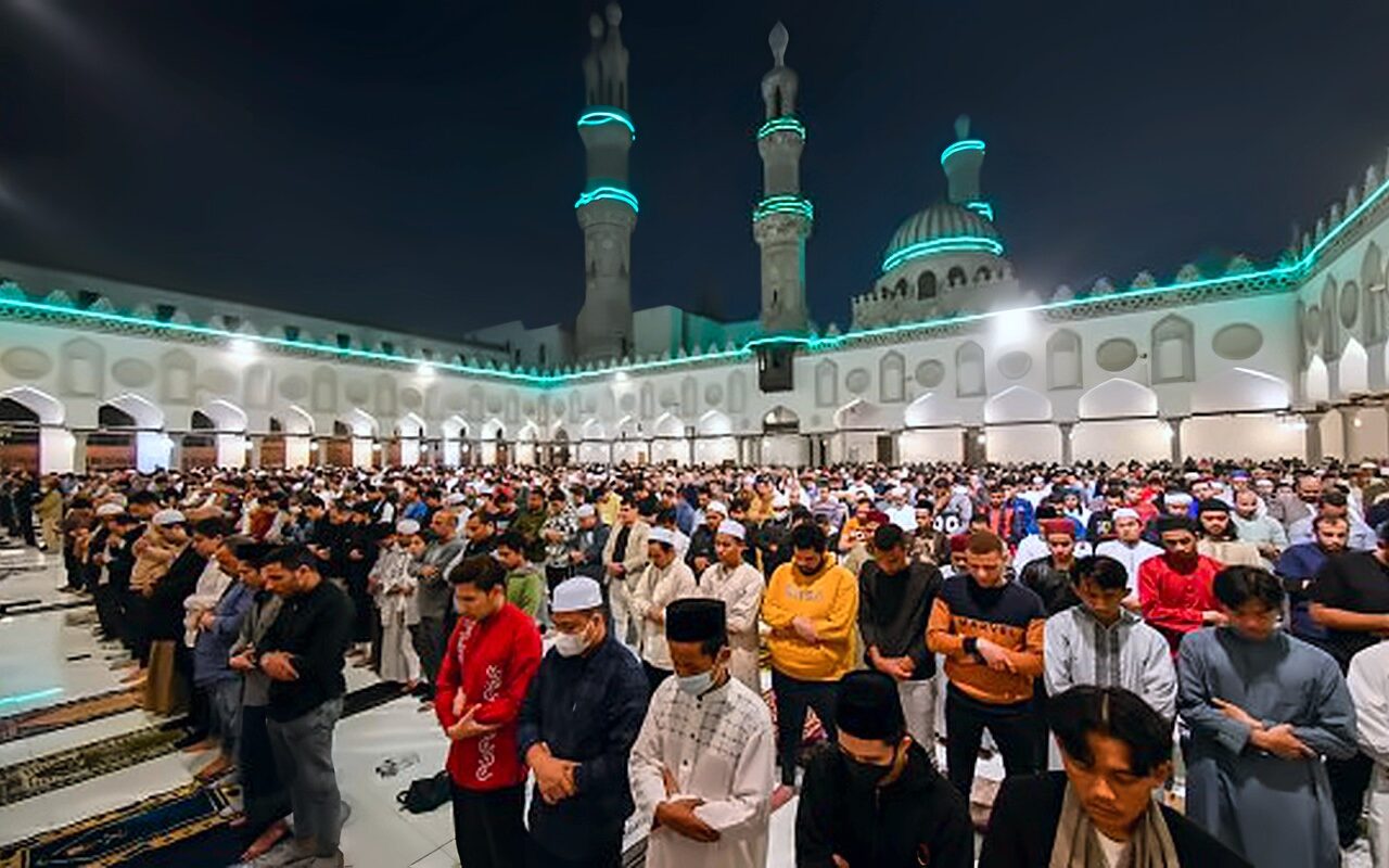 انطلاق اختبارات المتقدمين للعمل بـ “إمامة القبلة” بنظام المأموريات.. غدا
