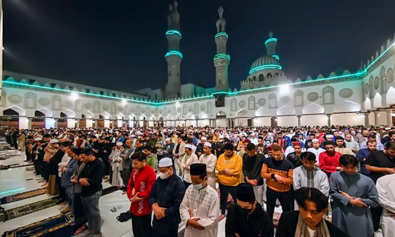 انطلاق اختبارات المتقدمين للعمل بـ “إمامة القبلة” بنظام المأموريات.. غدا