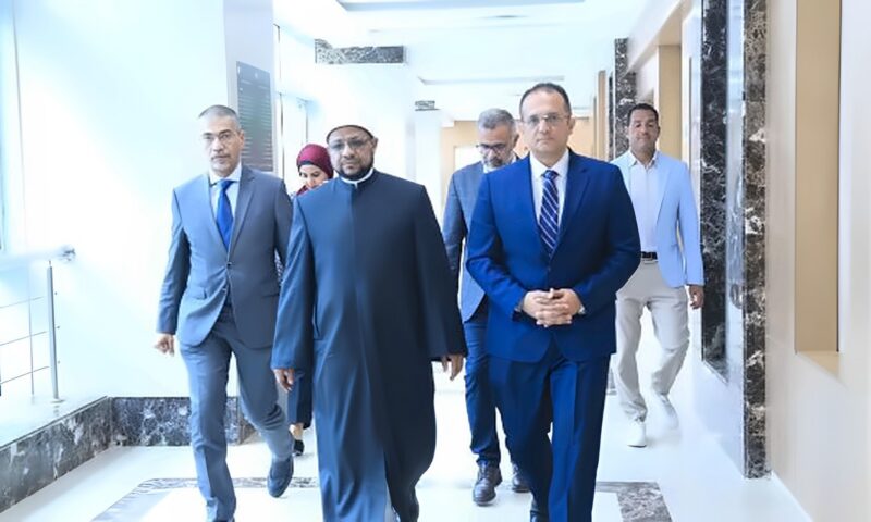 أمين البحوث الإسلاميّة لرئيس جامعة الجلالة: الأزهر يقدم خطابا دعويا يستجيب لتحديات العصر