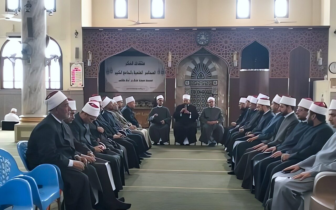 قوافل الأوقاف الدعوية تواصل رسالتها ببورسعيد والسويس لتعزيز الأمن الفكري والاستقرار المجتمعي.. صور