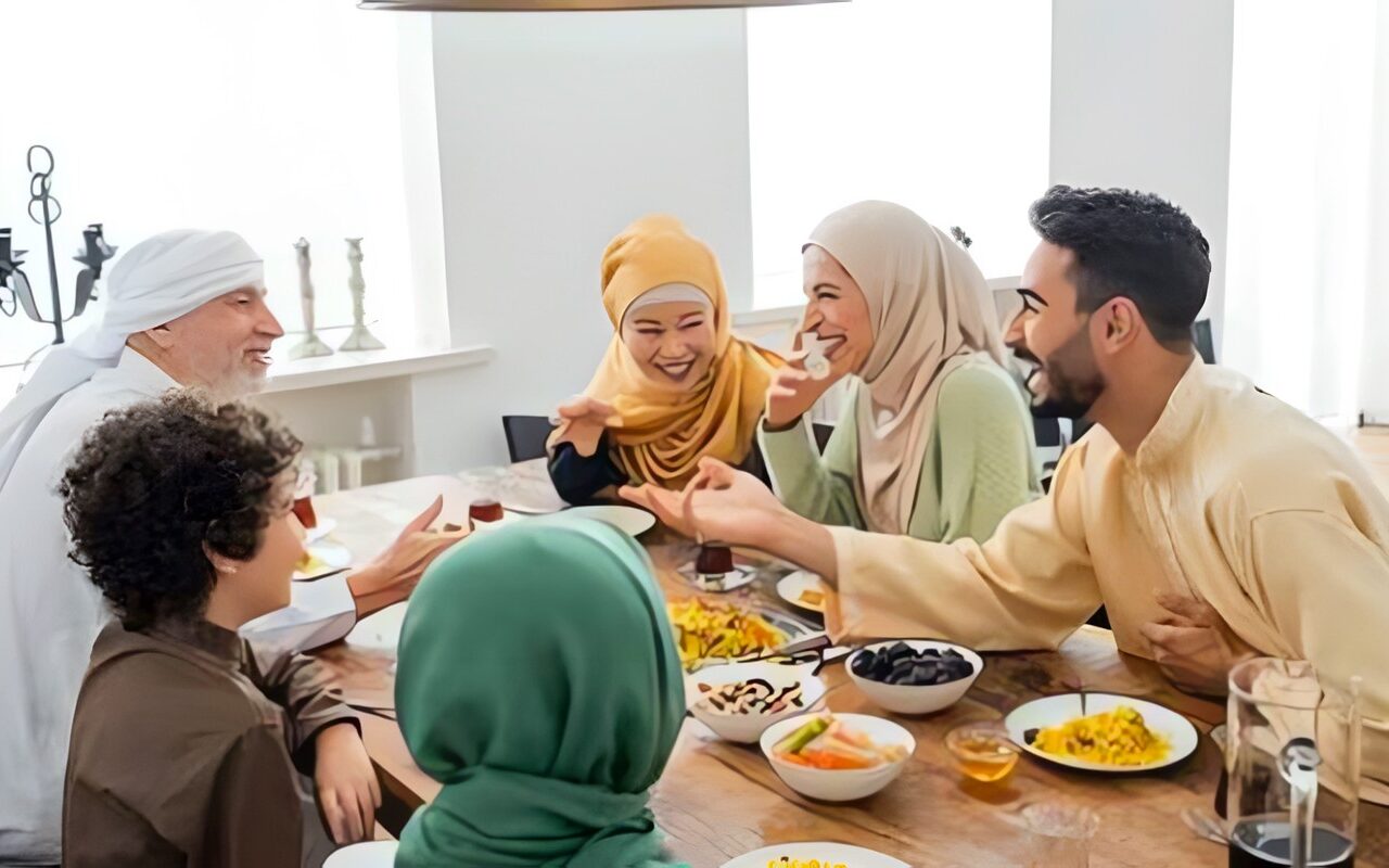 بعض الناس يطلبون زيارتي في أوقات غير مناسبة فماذا أفعل؟ دار الإفتاء تجيب