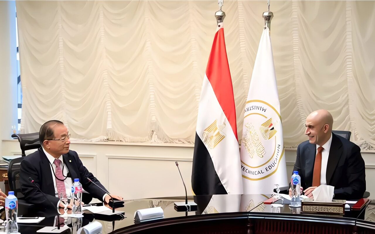 وزير التعليم يستعرض خطوات تحويل 20 مدرسة فنية لمدارس تكنولوجيا تطبيقية متخصصة بمجالات التمريض
