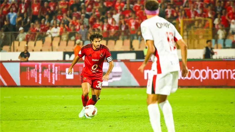 انفراجة في تجديد عقد محمد هاني مع الأهلي